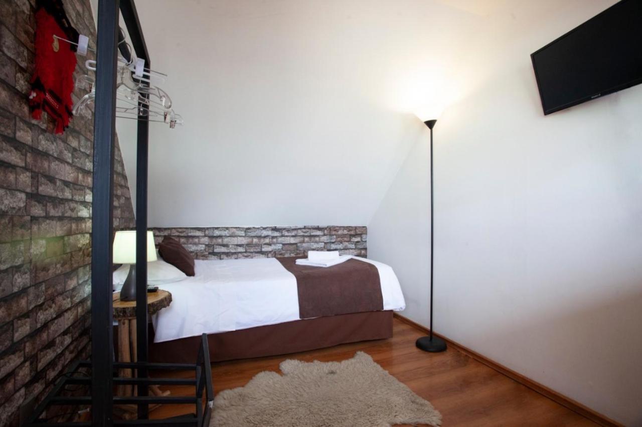 Tel Hauke Hostal Punta Arenas Luaran gambar